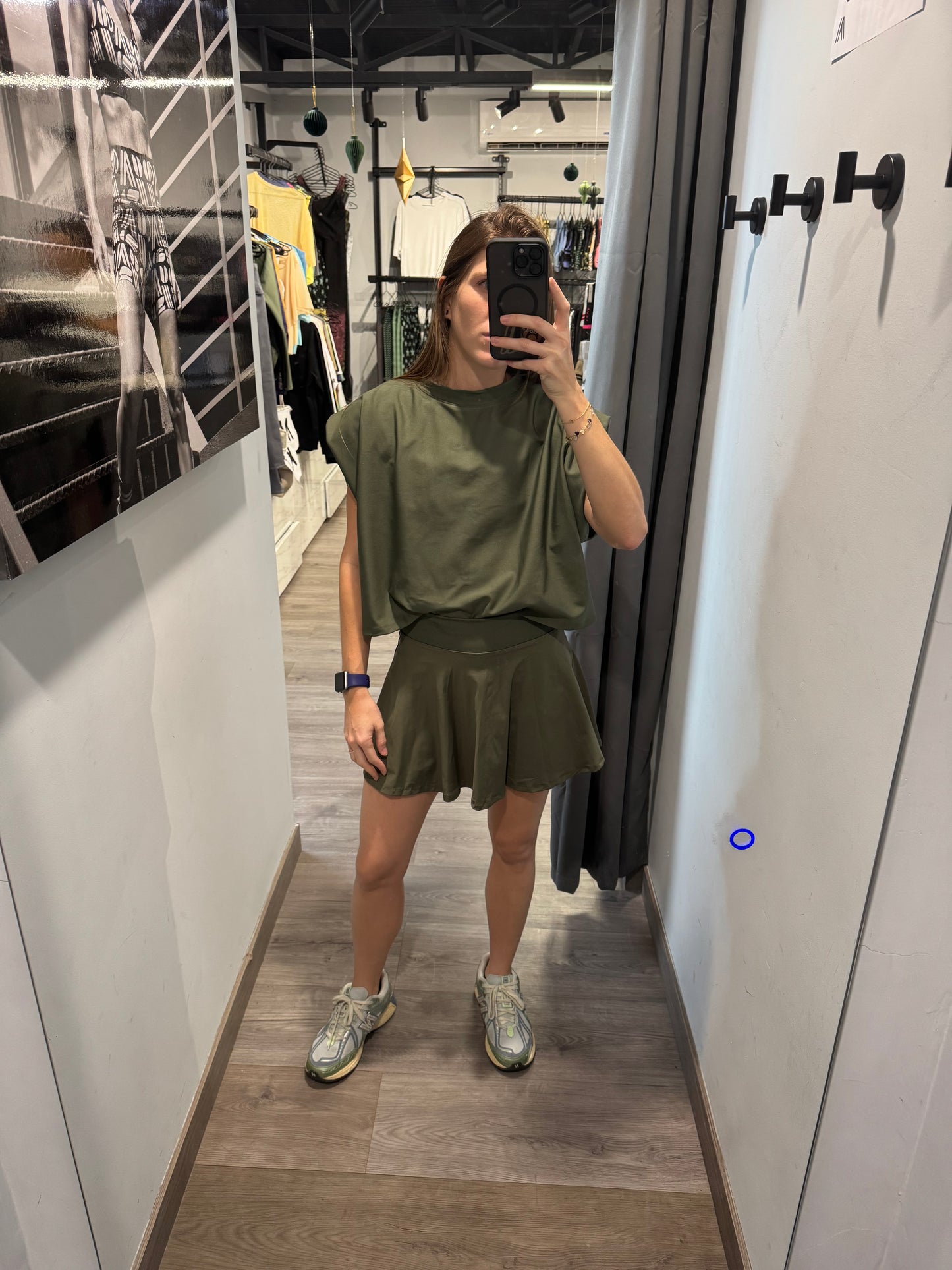 Set Falda con Chaleco Verde