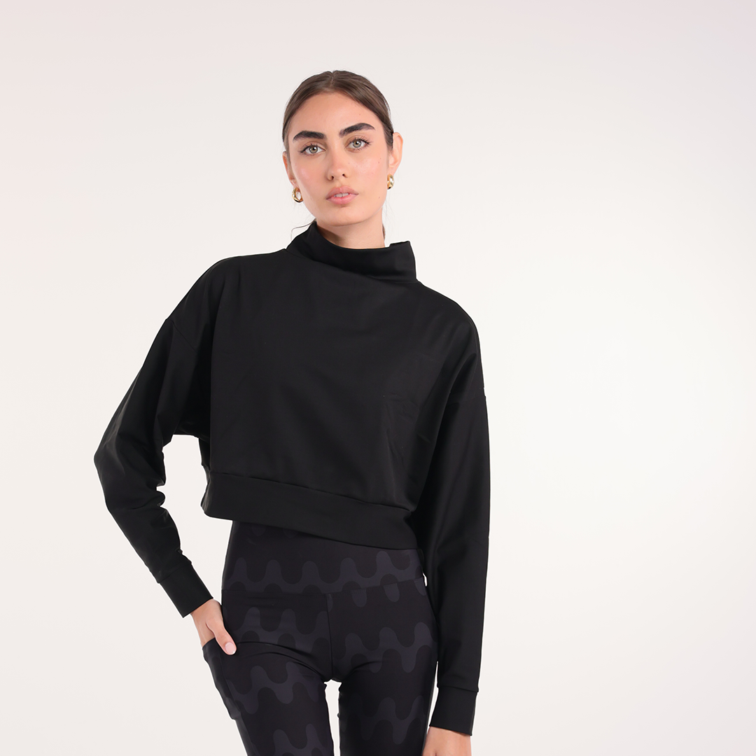 Sueter Cuello Alto Negro